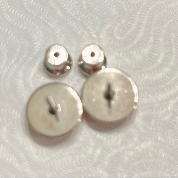 💯 Authentic Hermes Post Earrings Orange with New Backs - Picture 6 of 14